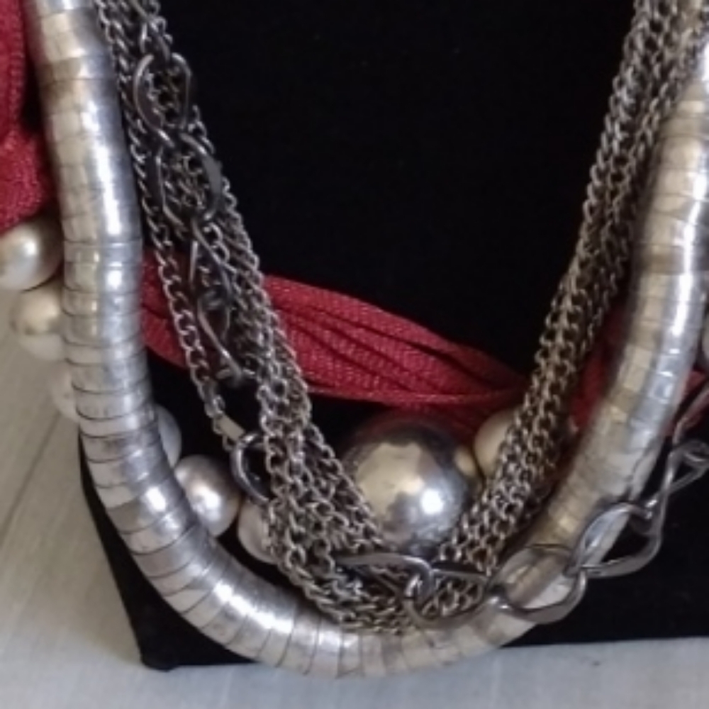 Multimedia & Very Silver-Like Beaded Multi-Chain Statement Wearable Art Necklace - Picture 8 of 12